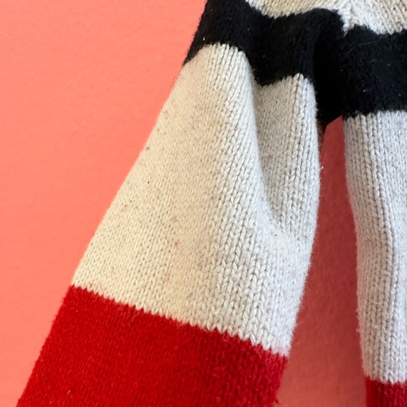 GAP Star Wars Sweater - Picture 7 of 7